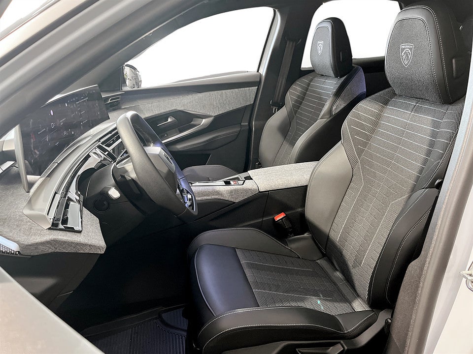 Bild på Peugeot 3008 GT Hybrid 145hk Aut - B-KAMERA,EL-BAKLUCKA