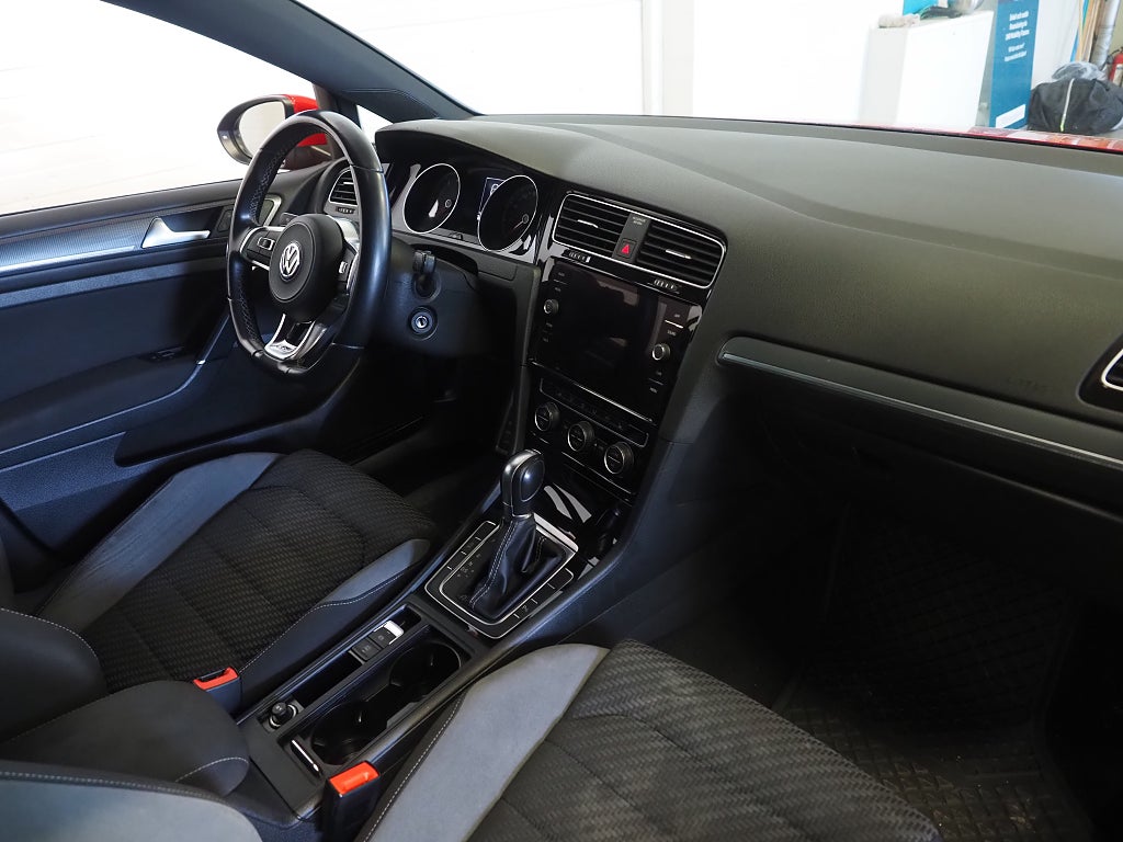 Volkswagen Golf SC 1.5 TSI 150hk DSG R-Line | Pluspaket |