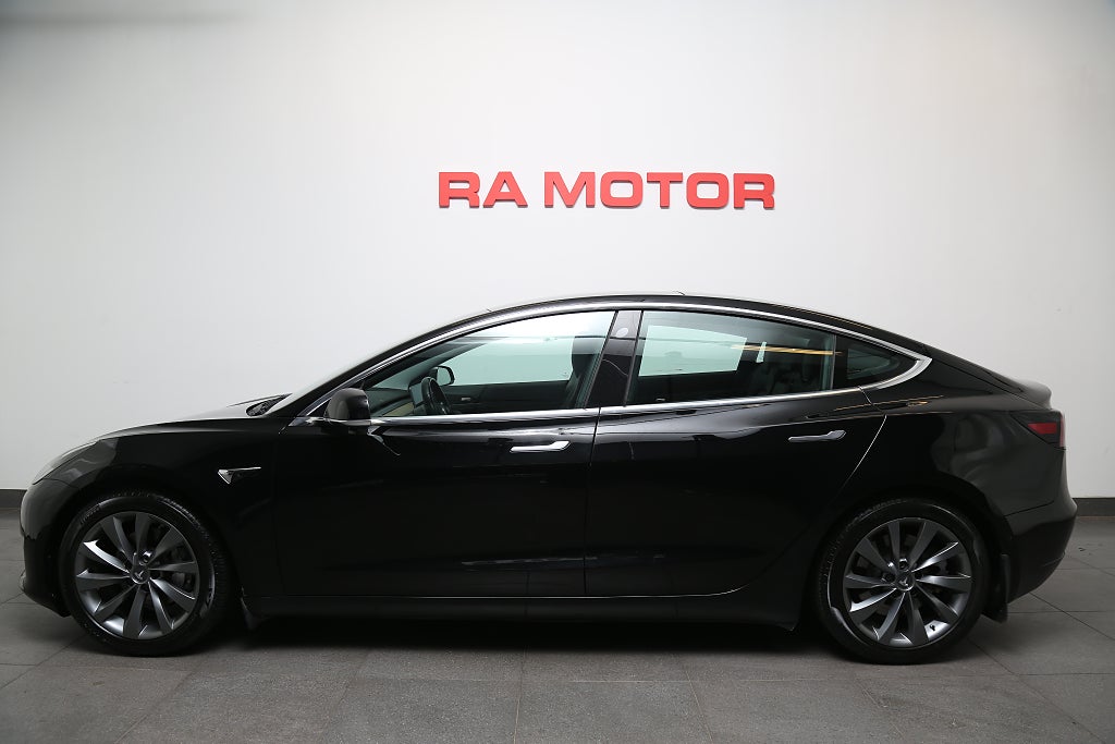 Tesla Model 3 Long Range AWD | Pano | B-Kamera | Skinn | 2019