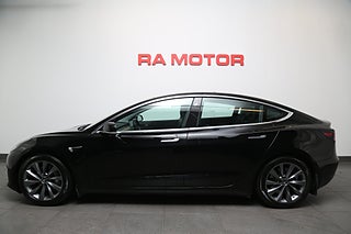 Sedan Tesla Model 3 2 av 27