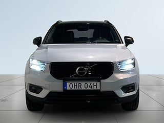 Volvo XC40 D4 AWD Geartronic R-Design Drag H/K Pvärm Pano GPS SoV – bild 2