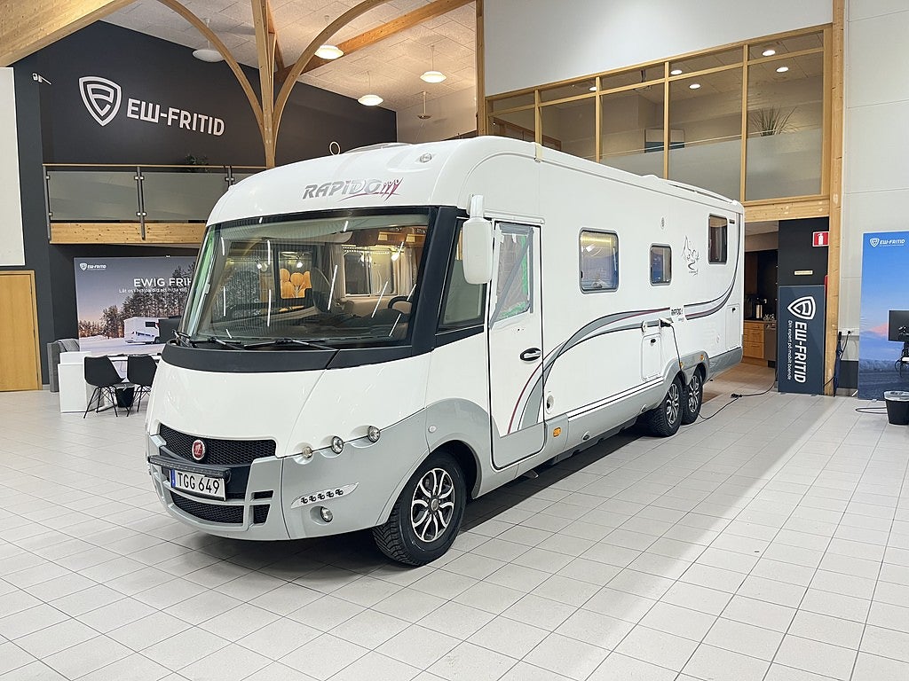 Rapido 10000 DFH (ALDE+AC+Solcell+Aut 3.0L 180hk+6 bältad)