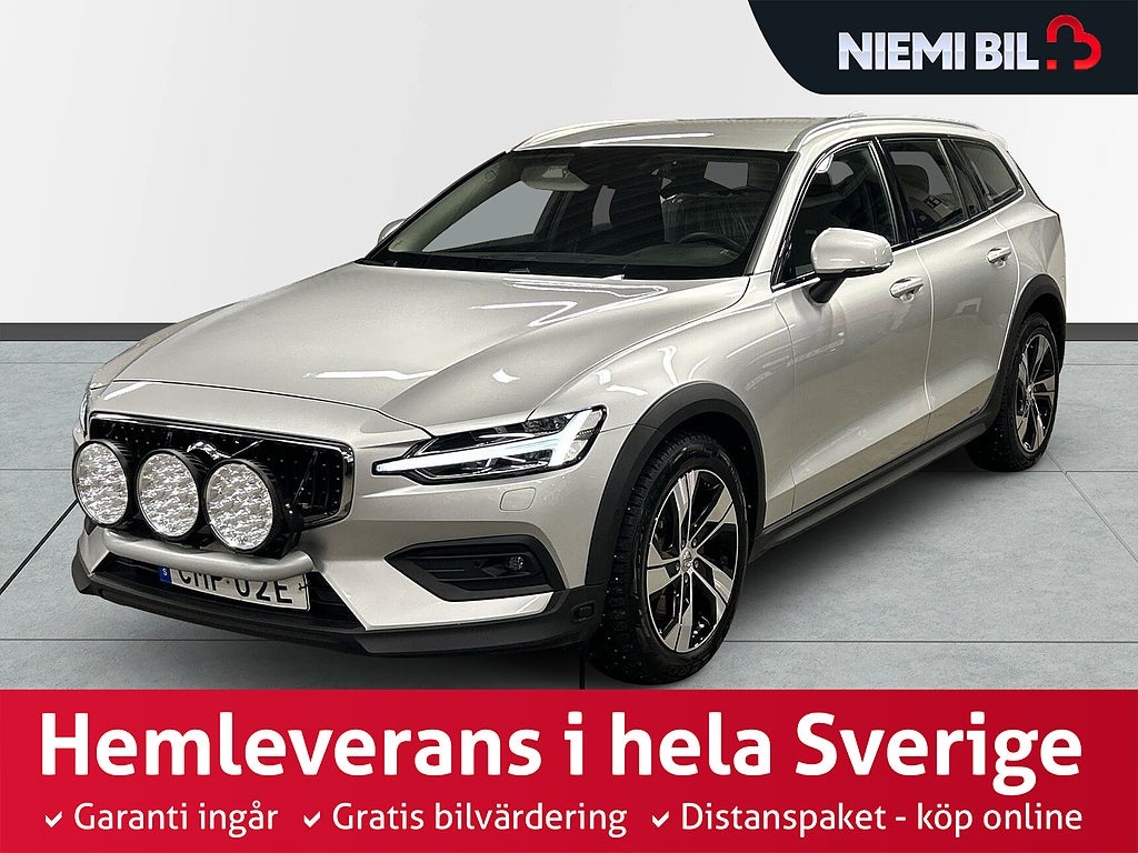 Volvo V60 Cross Country B4 AWD Geartronic Momentum Drag/Värmare/Kamera/S&V-Däck