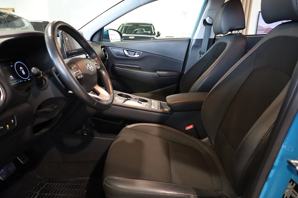 Hyundai Kona 64 kWh Essential Navi Kamera Krell CarPlay Leasbar 2022