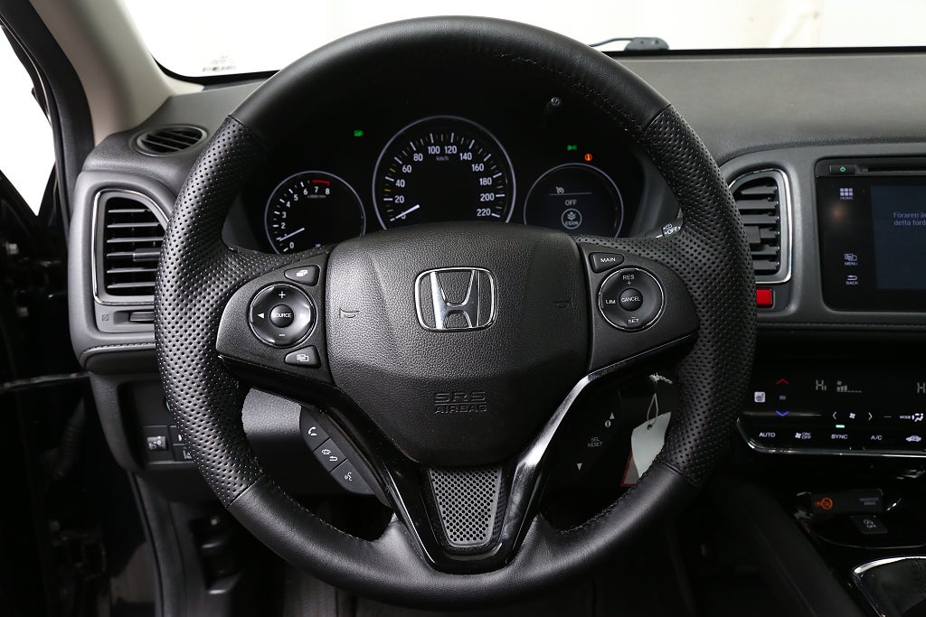 Honda HR-V 1,5 i-VTEC 131hk Elegance P-sensorer Drag Nyservad 2016