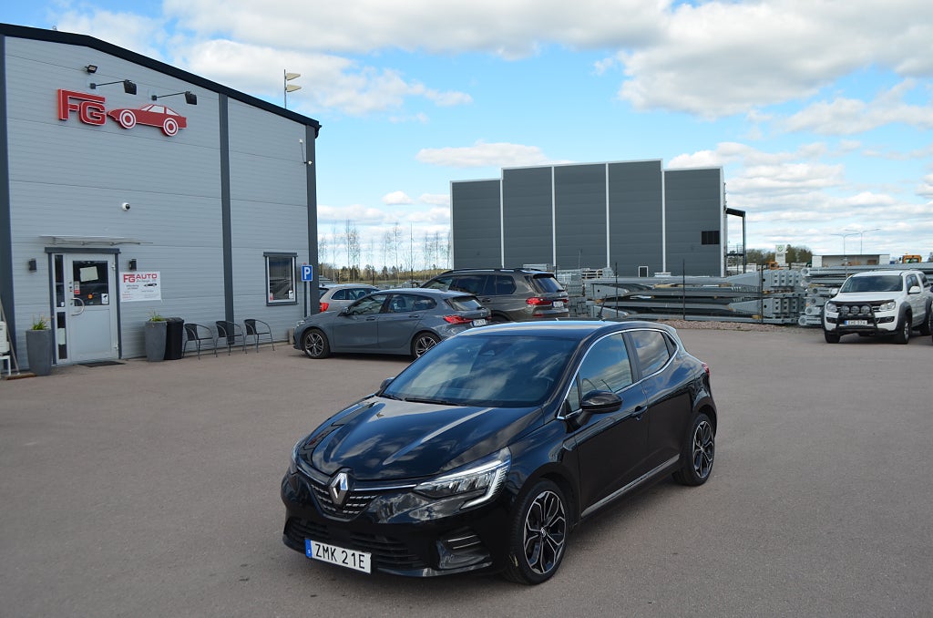 Renault Clio 1.0 TCe Intens 90 hk En Ägare Nyservad Euro 6