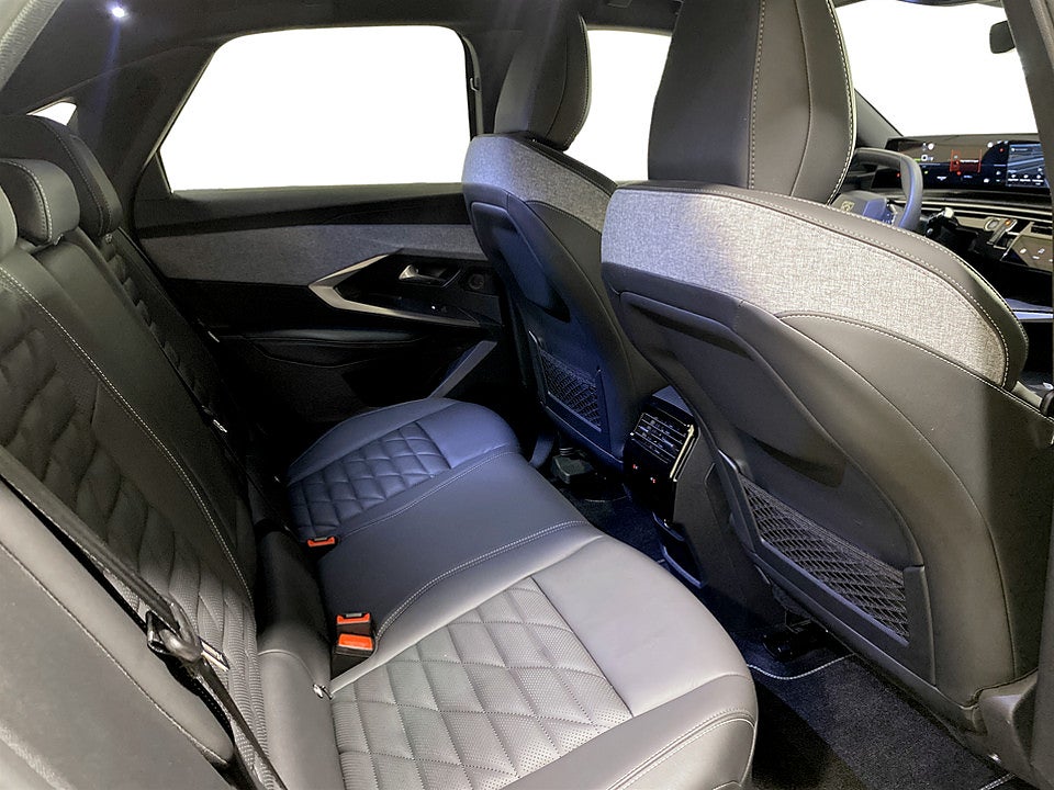 Bild på Peugeot E-3008  GT Ultimate 85kWh 224hk Aut - 360,DRAG,HIFI