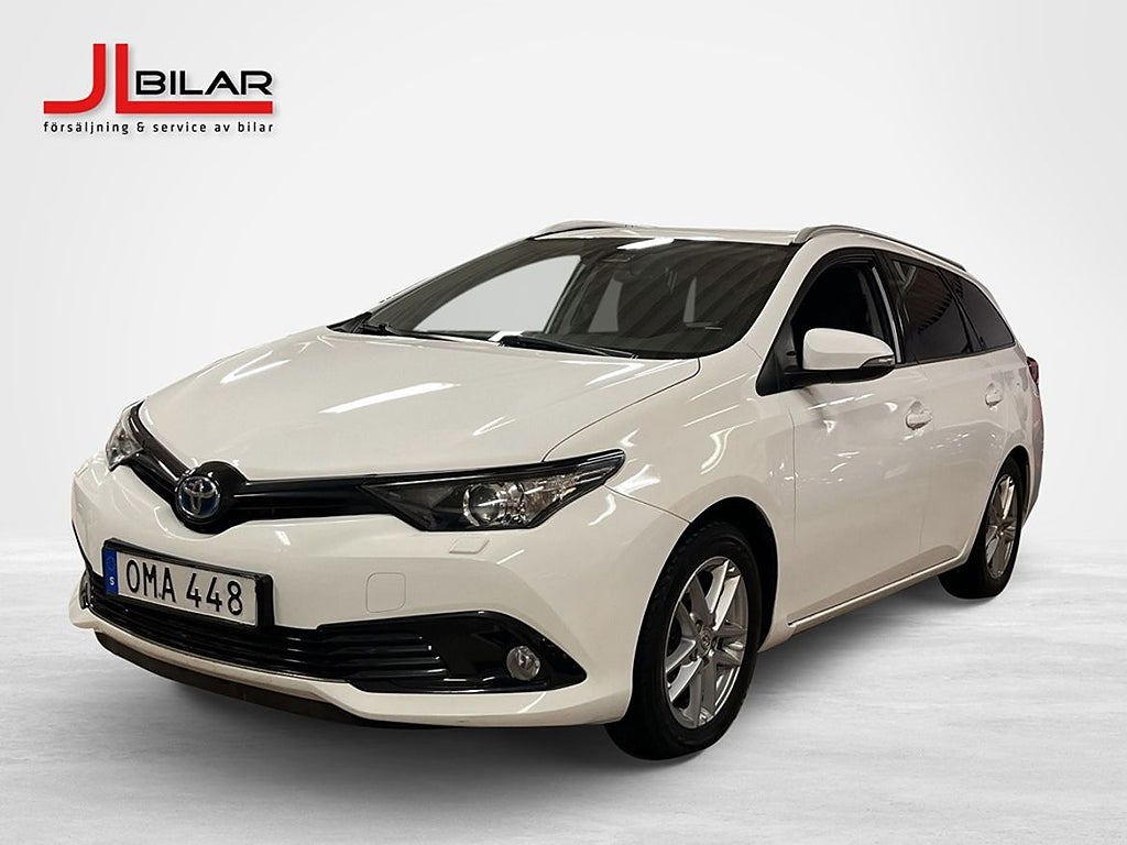 Toyota Auris Touring Sports Hybrid e-CVT 136hk