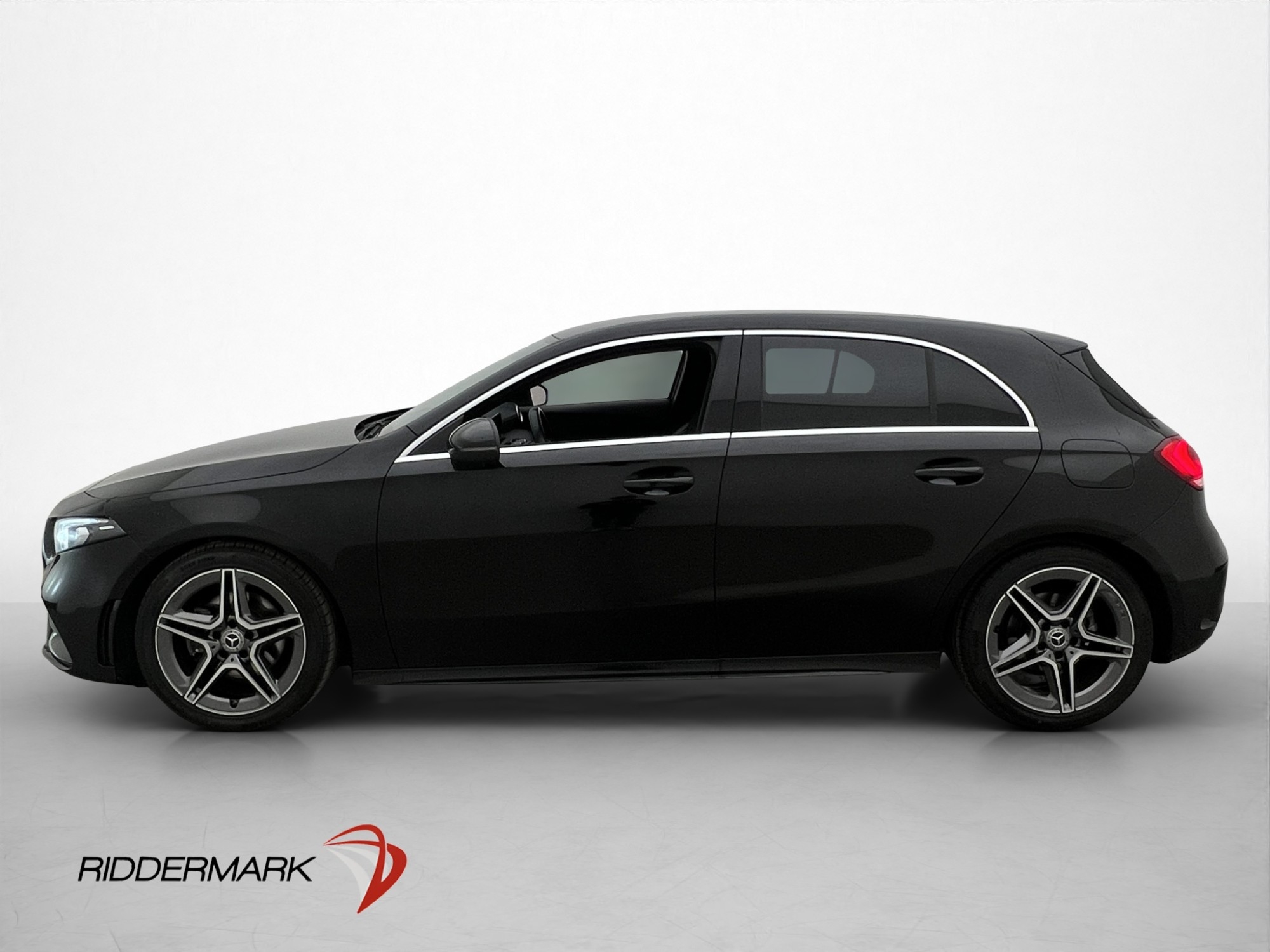 Mercedes-Benz A 180 AMG Line 2020, bild 5/58