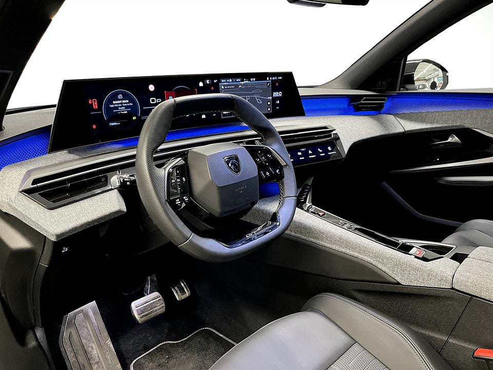 Bild på Peugeot 5008 GT Hybrid 145hk Aut 7-SITS B-KAMERA CARPLAY