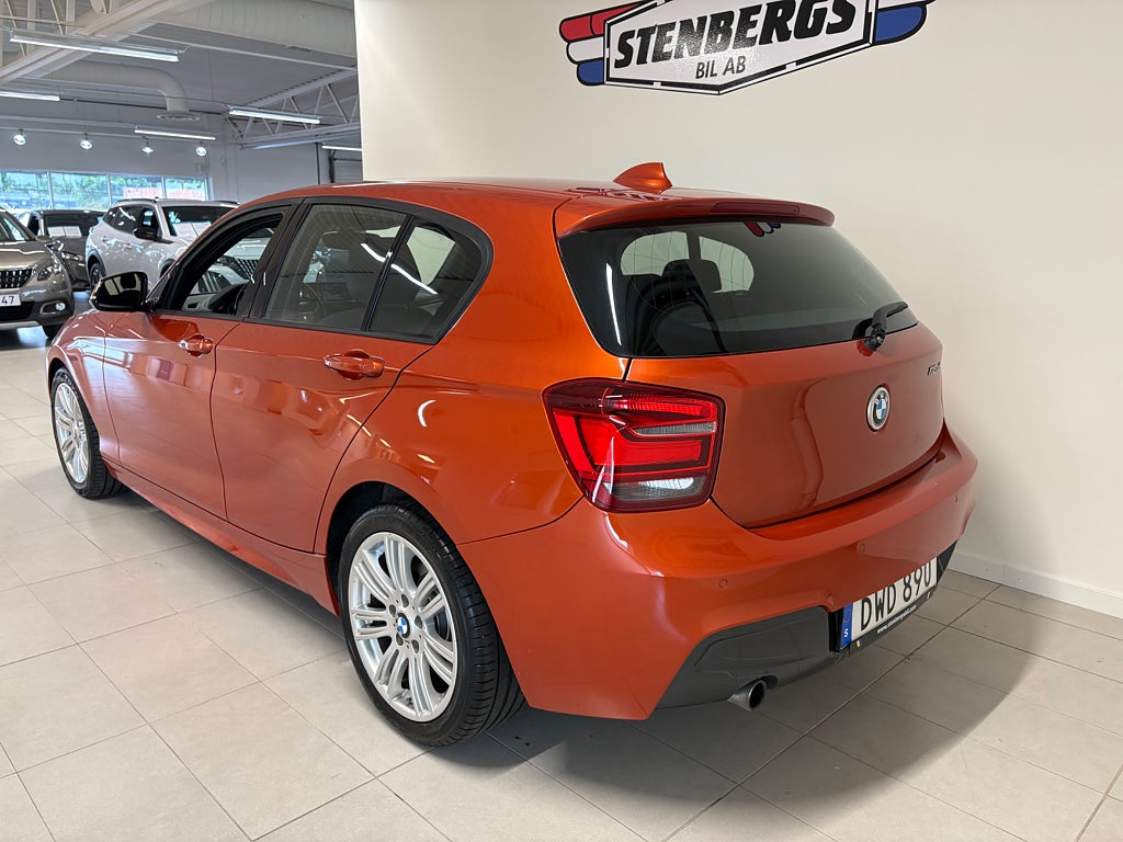 BMW 118d 5-dörrars Steptronic M Sport Automat,SoV Hjul Euro 5 thumbnail