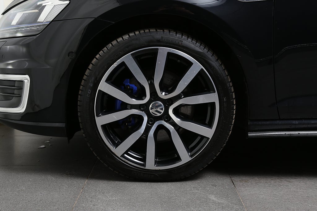 Volkswagen Golf GTE 1,4 TSI Plug-in 204hk DSG Kamera Värmare Dragkrok 2016