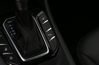 Halvkombi Hyundai IONIQ 27 av 30