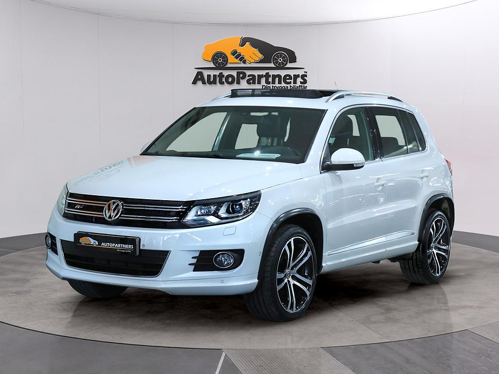 Volkswagen Tiguan 2.0TDI 184hk 4Motion R-line Panorama CarPlay D.Värm 0%