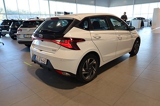 Halvkombi Hyundai i20 4 av 14