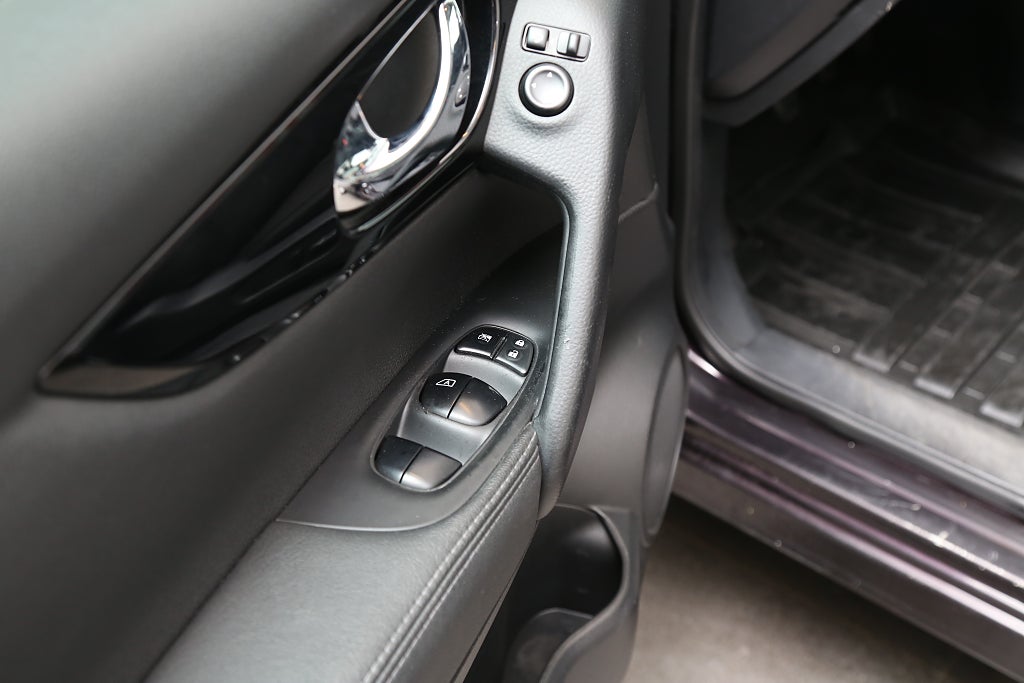 Nissan Qashqai 1,2 DIG-T Tekna Panorama Navi 360°-kamera 2015