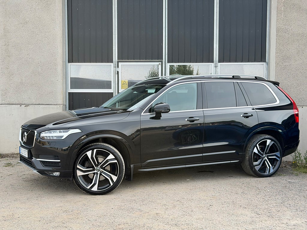 Volvo XC90 7-Sits D5 AWD Navigation Värmare 22" fälgar kamera 