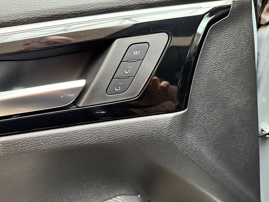 Mitsubishi Outlander INSTYLE PHEV EDITION 4WD  thumbnail