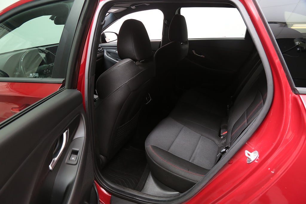 Hyundai i30 1,5 T-GDI 159hk N-Line Kombi Aut Backkamera Moms 2021
