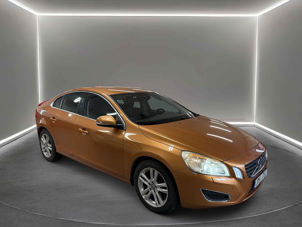 Volvo S60 D3 Geartronic Summum 163hk/ Kamrembytt/ D-värmare