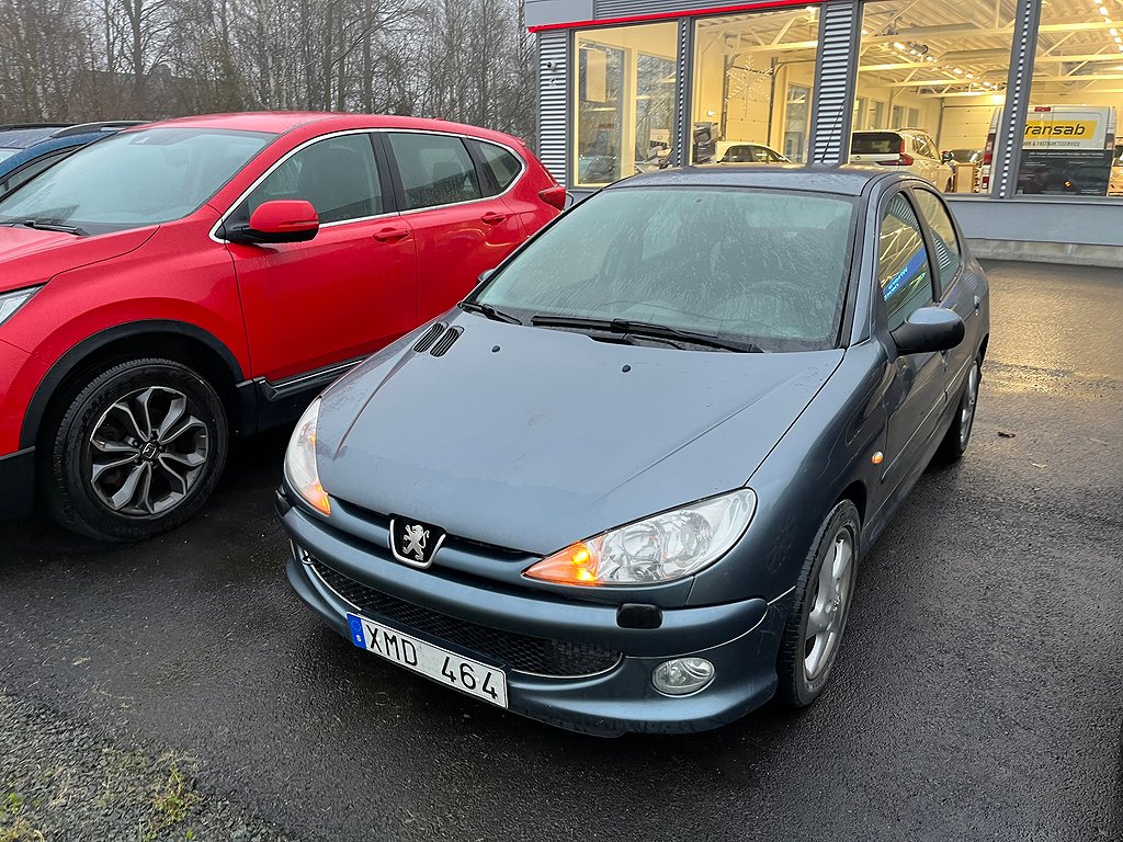 Peugeot 206 5-dörrar 1.4 GÖR DET SJÄLV!