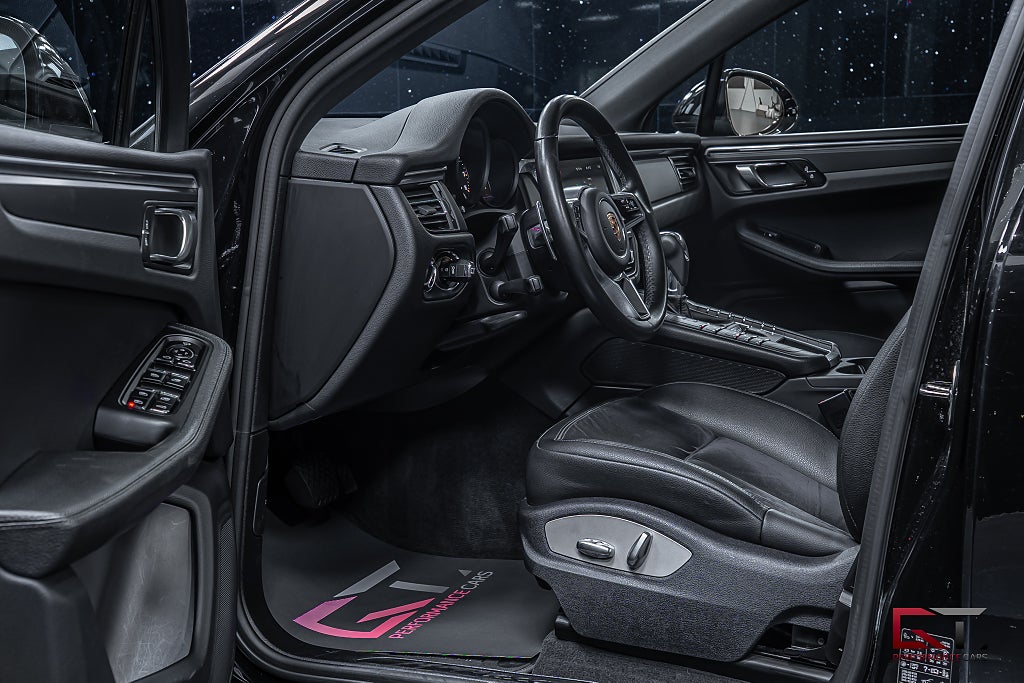 Porsche Macan Nordic PDK Pano 21" RS Spyder Power Steering+ Carplay