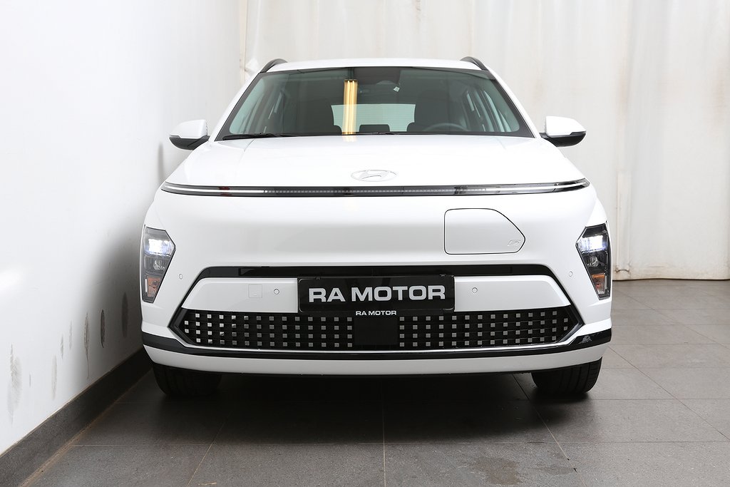 Hyundai Kona Electric 48kWh Essential - Business lease 2025