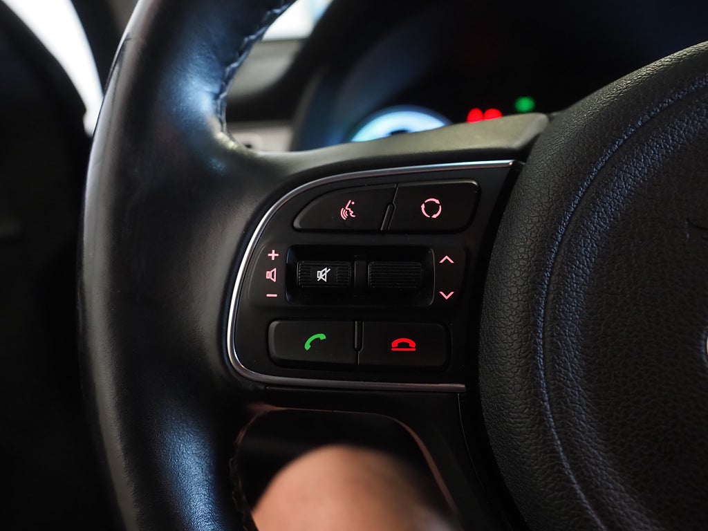 Kia Niro P-HEV DCT Advance Plus 141hk | Pluspaket 2 | Skinn | 2019