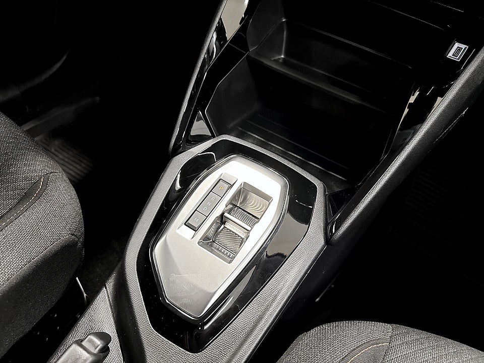 Bild på Peugeot 208 Style Hybrid 100hk Aut CARPLAY BACKSENSORER