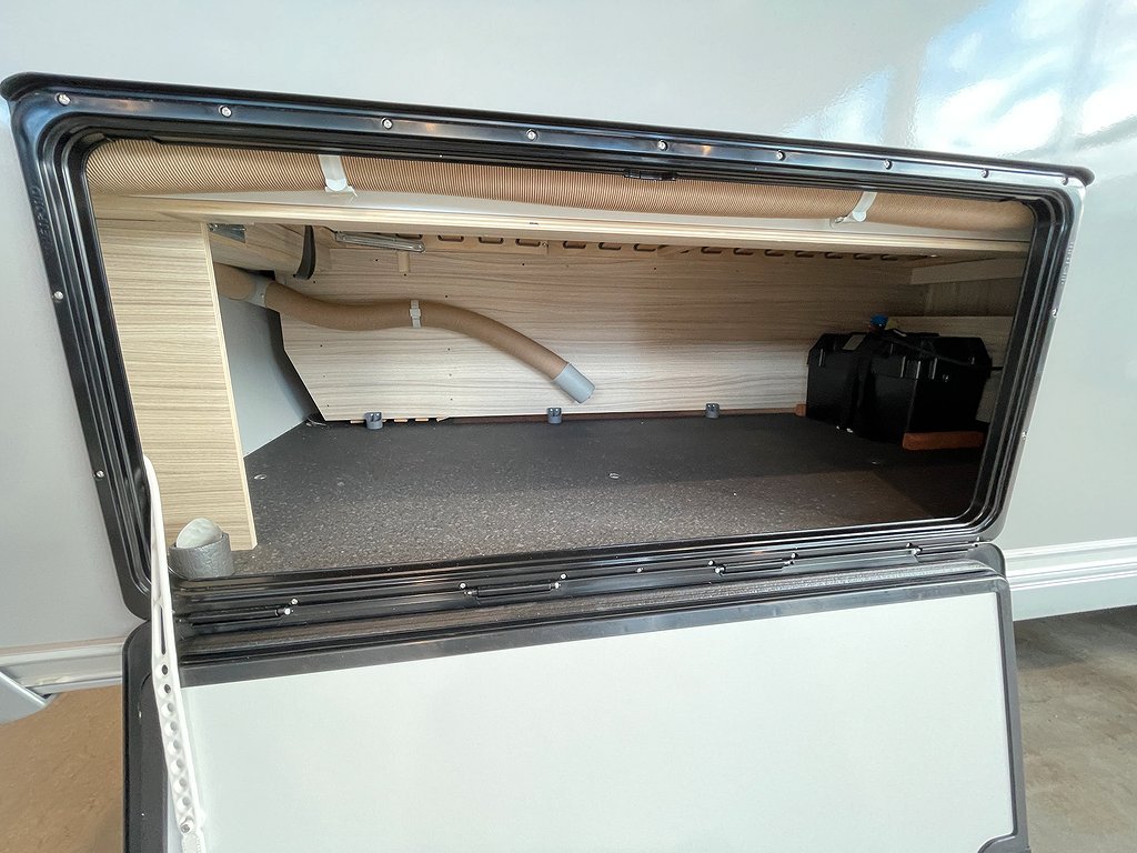 Adria Altea 502 UL / Långbädd / Jubileum 60Y / 1995kr/månad - Adria