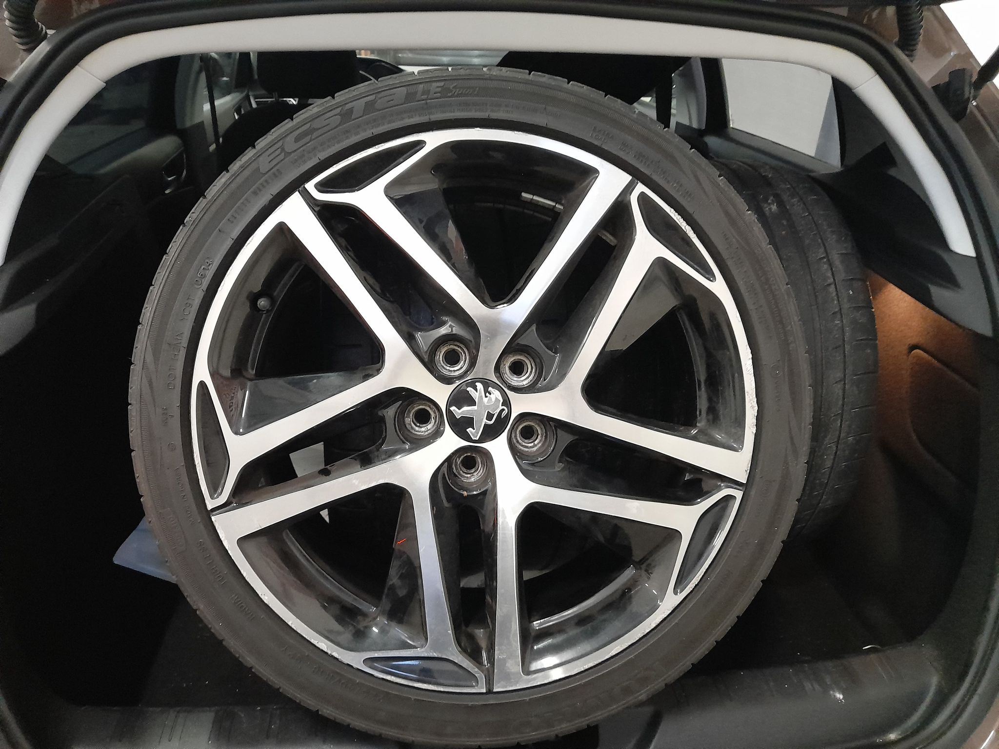 Peugeot 308 2015, bild 7/51