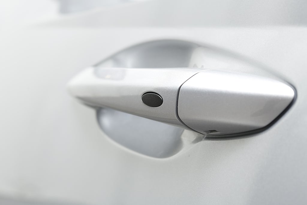 Hyundai Tucson 1.6T MHEV Essential Automat - Vinterhjul & service ingår 2025