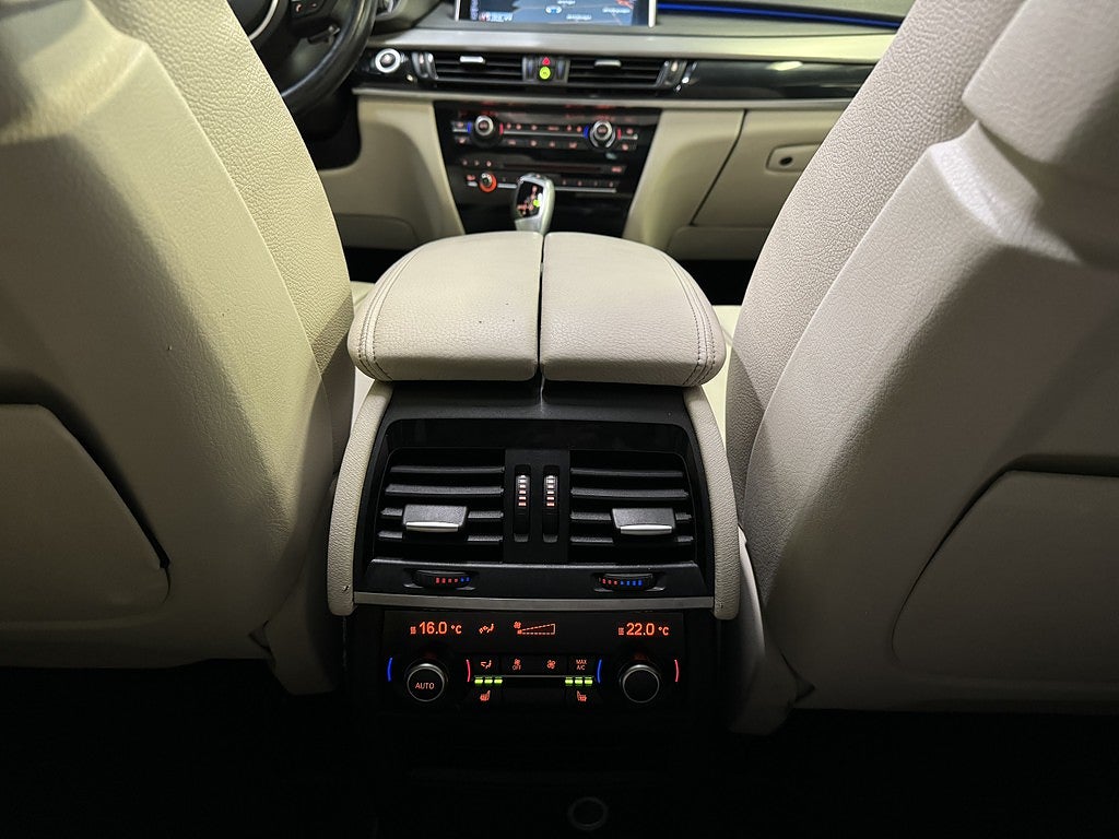 BMW X5 xDrive40e Steptronic MAX UTRUSTAD| PANO | B&O | VÄRMARE