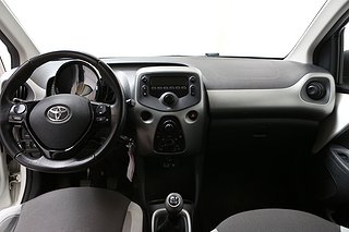 Halvkombi Toyota Aygo 16 av 22