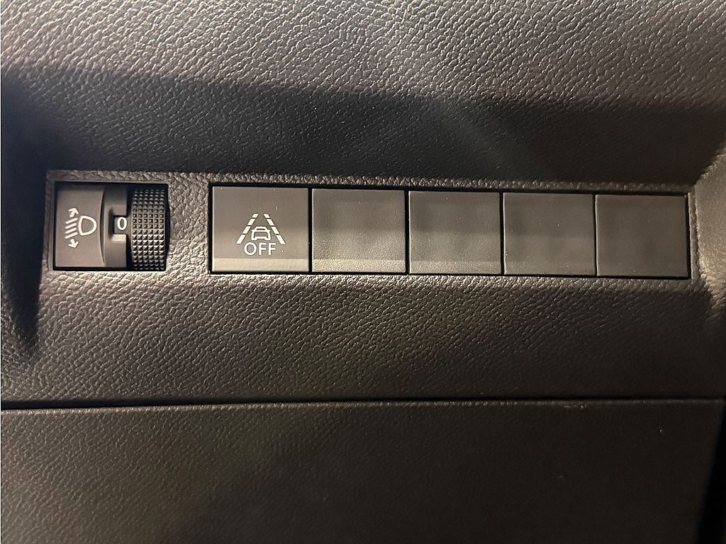 Bild på Peugeot E-208 Active Pack 50kWh 136hk Aut - CARPLAY, KEYLESS