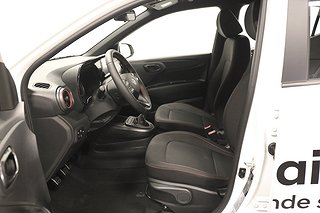 Halvkombi Hyundai i10 7 av 18