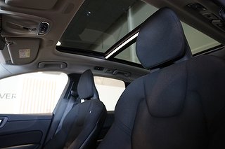 SUV Volvo XC60 14 av 28