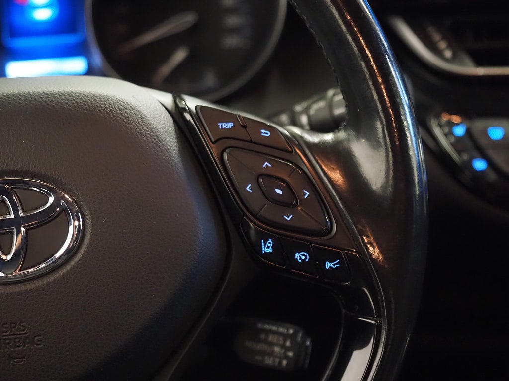 Toyota C-HR Hybrid CVT 122hk X-Edition Läder JBL M-Värm B-Kamera 2018