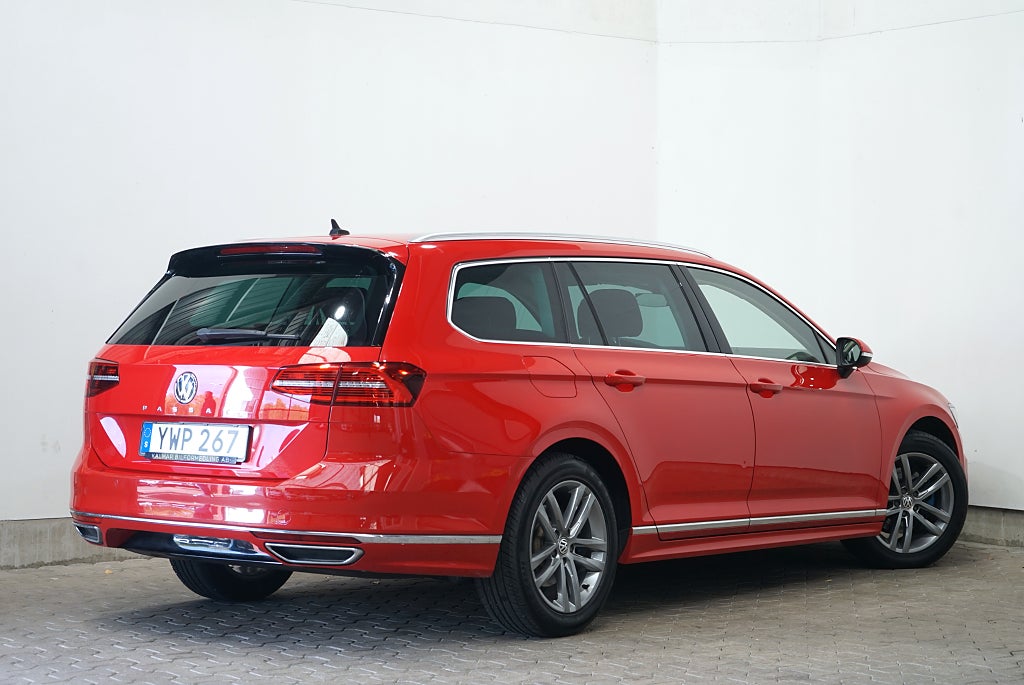 Volkswagen Passat 2.0 TDI GT R-line Dragkrok Carplay Cockpit 190hk