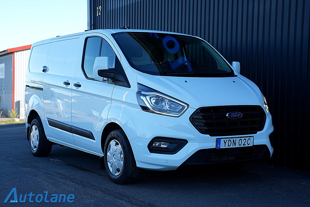 Ford transit Custom 280 2.0 Nyservad, PDC, inrett skåp. MOMS 131hk