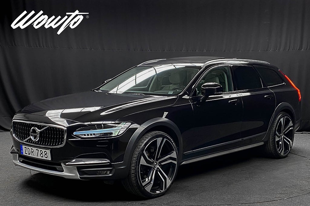 Volvo V90 Cross Country T5 AWD 250HK Inscription /Pano /360