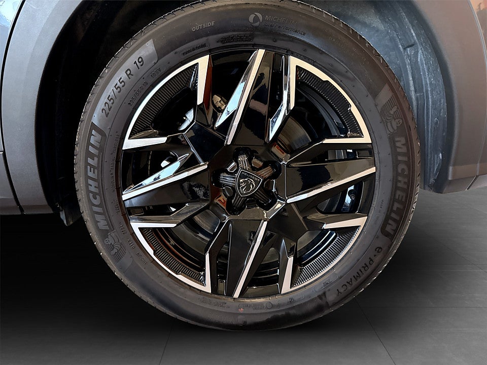 Bild på Peugeot 5008 GT Hybrid e-DSC 136hk Aut 7-SITS PANO DRAG