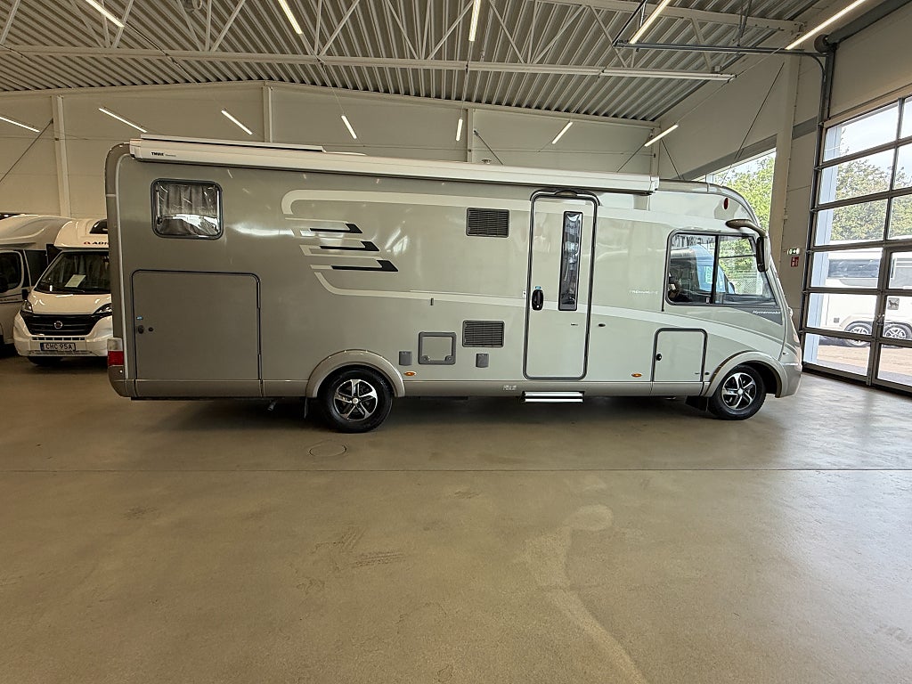 Hymer B 704 PremiumLine *Hydrauliska Stödben*AC*
