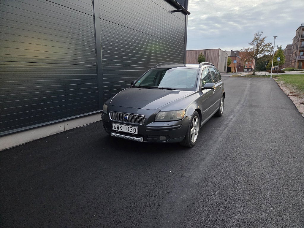 Volvo V50 2.4i Geartronic,Automat, Hel skin,S & V hjul