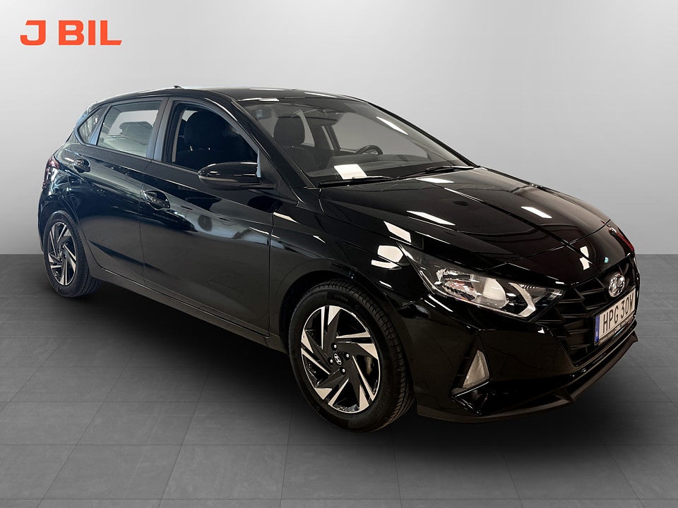 Hyundai i20 Essential 1.2 MPi 84hk B-KAMERA CARPLAY