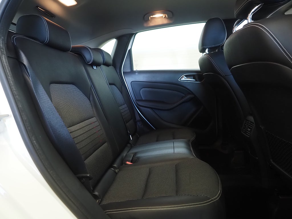 Mercedes-Benz B 180 d 7G-DCT Urban Låga mil! 2016