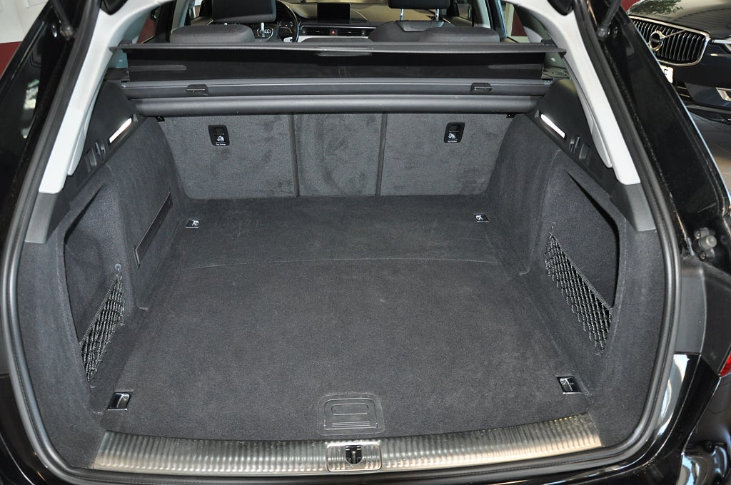 Audi A4 2016 - miniatyr 11