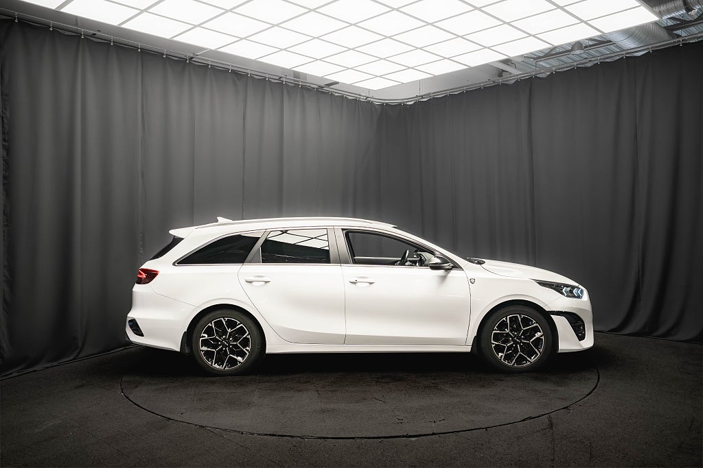 Kia Ceed 1.5 T-GDI GT-Line KAMERA ADAPTIV-FART KEYLESS