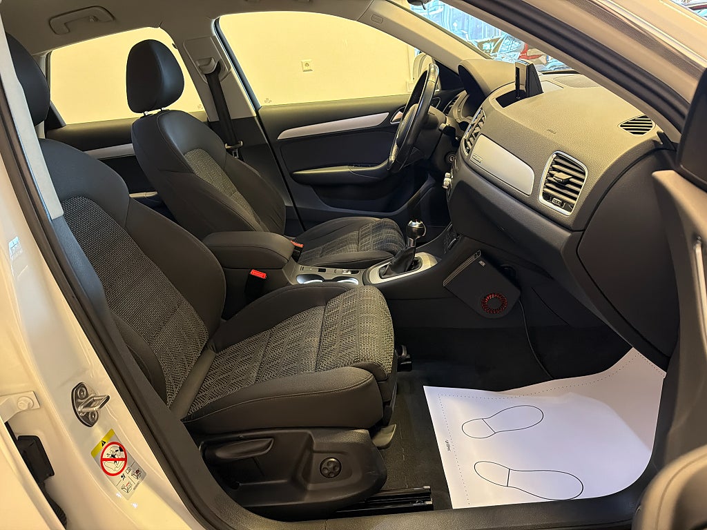 Audi Q3 2018 - miniatyr 6