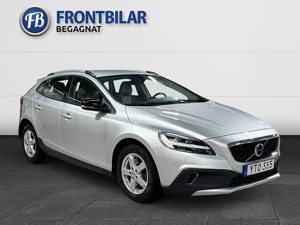 Volvo V40 Cross Country D3/Pro Edition/Navi/Backkamera/P-värmare/Automat/Euro 6